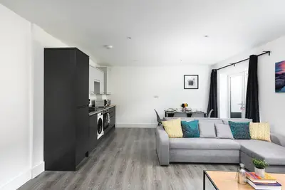 Image de Skyvillion -vineyard Court- Enfield 2-chambres avec jardin