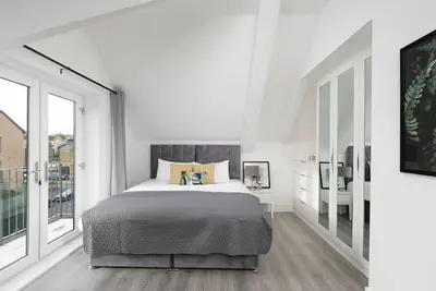 Image de Skyvillion -vineyard Court- Enfield 1chambre avec balcon