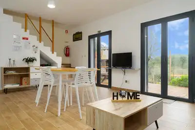 Image de Maison confortable dans un cadre bucolique