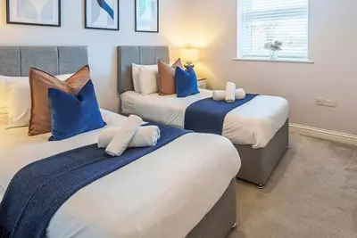 Image de 2 Bed 1 Bath Town Center Apt, Free Parking