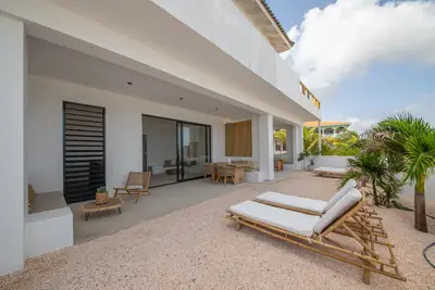 Image de Villa Noma - Lovely 4 person Suite - Just 5 min from the beach!