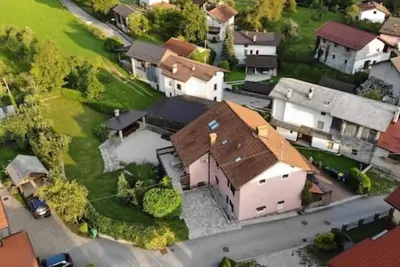 Image de Holiday home Maharac with 3 apartments till 18 persons