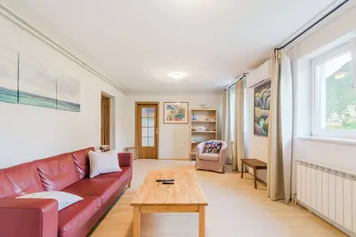 Image de Down floor ap with 1 bedroom, airco, tv, new kitchen and own lake side terrace