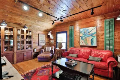 Image de The Hayloft - A Sayles Ranch Home