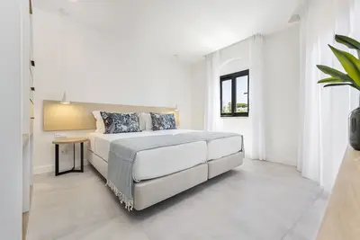 Image de Two Bedroom Apartment Standard Near the Beach