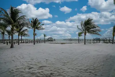 Image de Beautiful Ocean Front Beach House in Islamorada.