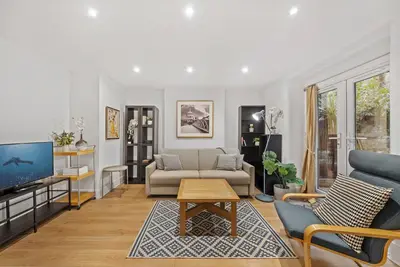 Image de 2 Br garden flat in W Kensington