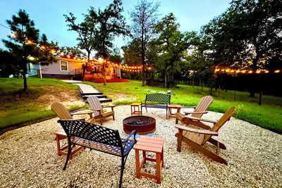 Image de Cozy Lost Pines Cabin - 15 Acres, Hiking, Campfires, Bastrop, Cota, Bbq