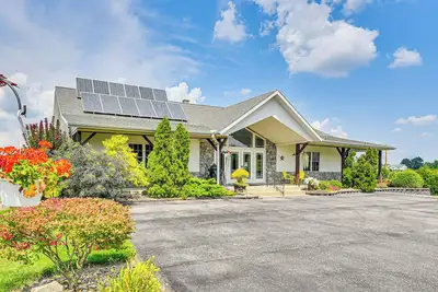 Image de Bright Shipshewana Gem w/ Shuffleboard Table!