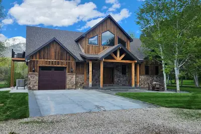 Image de New Swan Valley Cabin on Palisades Creek, Fishing, Hiking, Relaxation! !