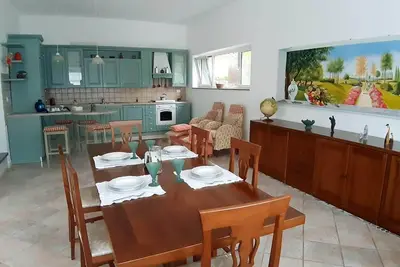 Image de La Villetta Ubicata a Poco Meno di 30 Minuti di Auto dal Mare