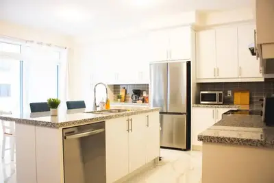 Image de 4 Br Brand New Home by Snow Valley Ski Resort\n\n