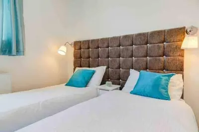 Image de 2 bed Apartment - Elizabeth Olympic Park - London\n\n