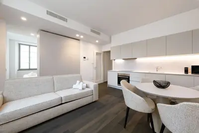 Image de [Dome view 3] Modern design & central location