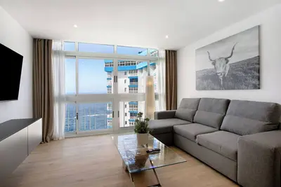 Image de Appartement de vacances 'Luxury Loft Mar y Sol 1' avec vue sur la mer, piscine partagée et Wi-Fi