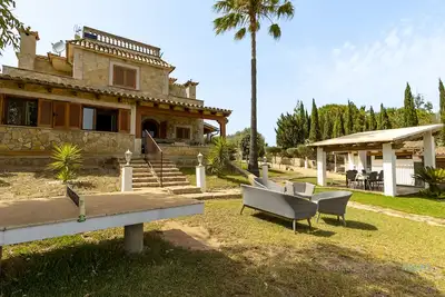 Image de Villa Alejandra avec piscine privée et grand espace extérieur
