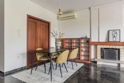 Image de Capacious 3br Apartment in Marousi