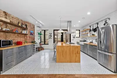 Image de Starr Place I by RoveTravel | 2br Duplex w/ Patio