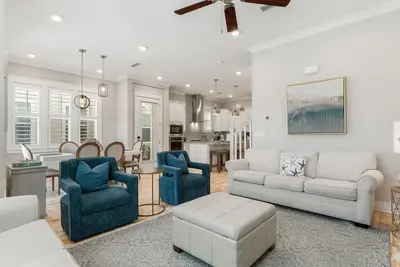 Image de Prominence on 30a - Just One Life - Pet Friendly, Golf Cart, Bikes, Sleeps 10