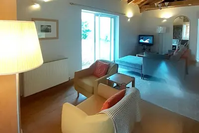 Image de Tranquility in the French countryside - close to the action and yet seems so far