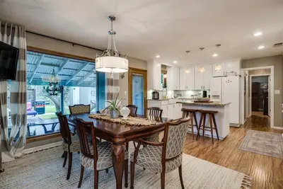 Image de Charming ranch house near wedding venues, wineries, breweries, Heb, Austin Zoo