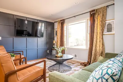 Modern 4bd/3ba Home in the heart of Decatur