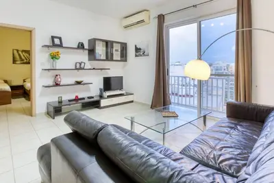 Image de A 2br spacious home in the heart of St Julians