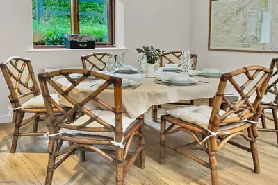 Image de Maplescombe - a 3 bedroom cottage in Newton Valence near Alton