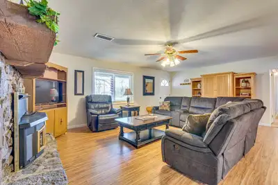 Image de Searcy Retreat Home Near Little Red River