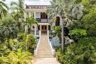 Image de Caracol Che -New Listing - Ocean View Compound