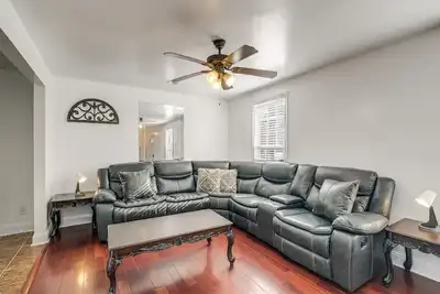 Image de Pet-Friendly Silver Spring Home: 2 Mi to Downtown!