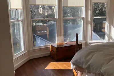 Image de Spacious comfortable house in Chevy Chase Md close to Dc and everything!