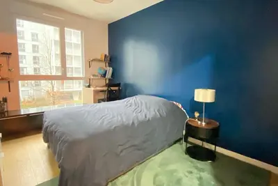 Image de Seine Serenity: Quaint 2br Haven Near Arc de Triomphe with Balcony Bliss