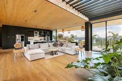 Image de Legacy Colombia: Modern Waterfront Luxury + Tennis