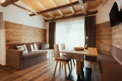 Image de Appartement \"Chalet La Flüta Viola\" avec vue sur les montagnes, balcon et Wi-Fi