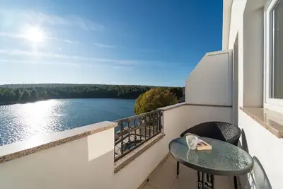 Image de Superbe appartement 1 chambre à Krusevo