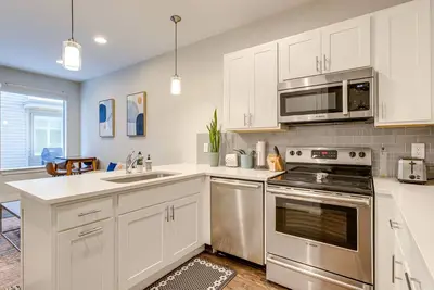 Image de Denver Retreat w\/ Rooftop Deck: Walk Downtown!