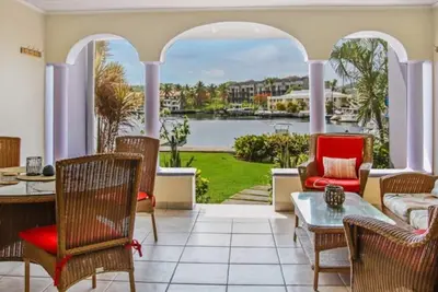 Image de Waterfront 2-bed townhouse - Harbour 17