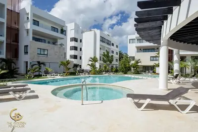 Image de Indulge in the ultimate luxury getaway at this exquisite Las Terrenas penthouse.
