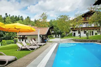 Image de Appartement \"Bayerwaldtraum\" avec piscine partagée et Wi-Fi