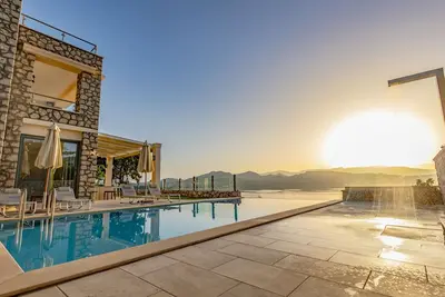 Image de Villa Regina, a fabulous 4 bedroom villa, overlooking the Ionian Pelagus!