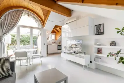 Image de Easylife - Charming House in Isola area