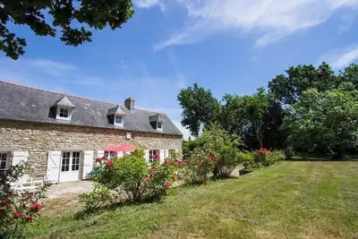 Image de Tipoz'immo - maison familiale 10pax près de la plage de Kermor - jardin