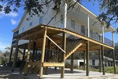 Image de New! Fishing, Hunting Cottage 4 Bedrooms, 2 King beds, 4 Queen Beds, Sleeps 12