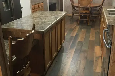 Image de Centrally located between Bryson City, Sylva and Cherokee. 5 mins to the Casino.