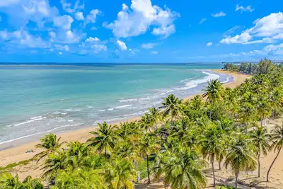 Image de Steps from a beautiful beach – Your Puerto Rican Getaway Awaits