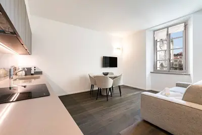 Image de [Dome view 6] Modern design & central location