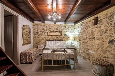 Image de Maison d'hôtes 'Hercules Guesthouse Tis Giagias' avec vue montagne, Wi-Fi et climatisation