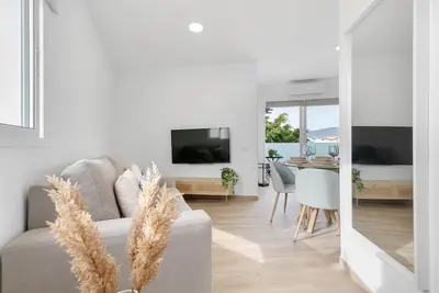 Image de Appartement de vacances 'Flamboyan 1' avec balcon, Wi-Fi et climatisation