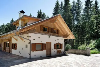 Image de Appartement \"Unterurbanhof Die Eins\" avec vue sur les montagnes, terrasse avec jardin, sauna